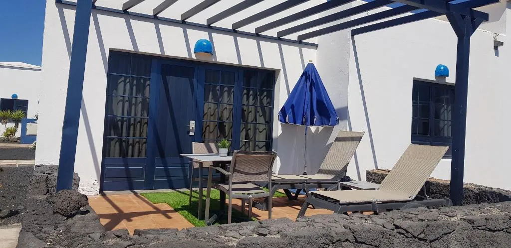 VILLA CAPACITY 2 TWO BEDROOMS Room, Vik  Coral Beach, Lanzarote