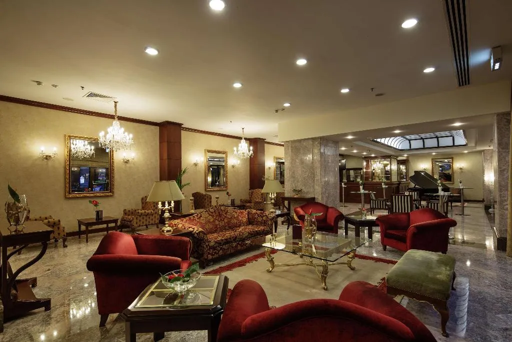 Bar, Hilton Izmir, Izmir