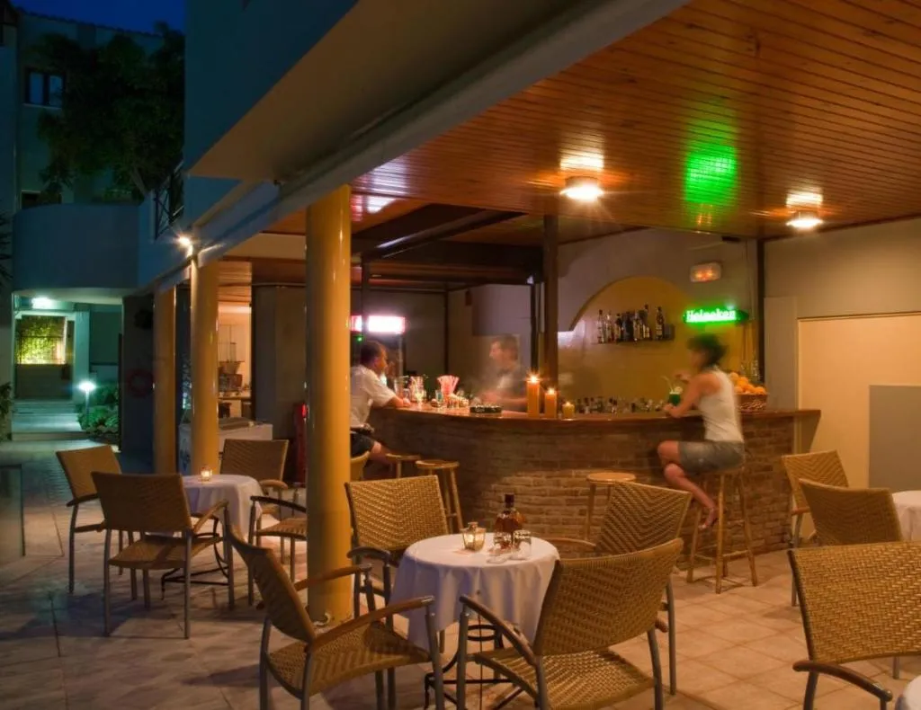 Bar, Casa Maria, Crete