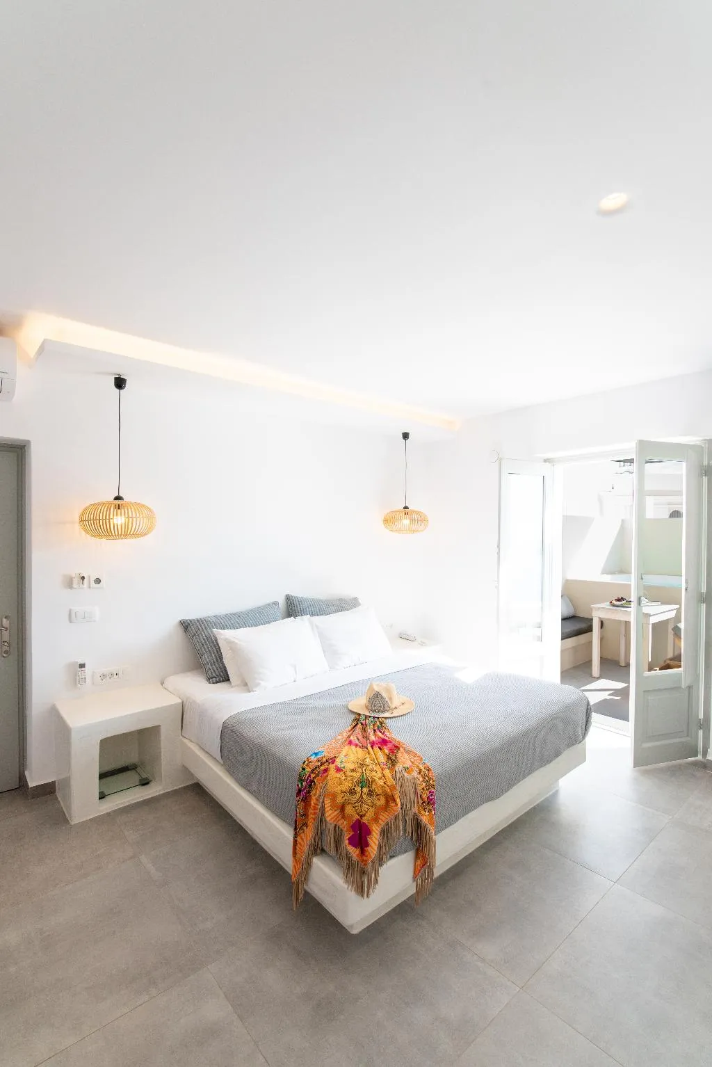 SUITE WITH VIEWS Room, Caldera Cliff Illusion Suites, Santorini