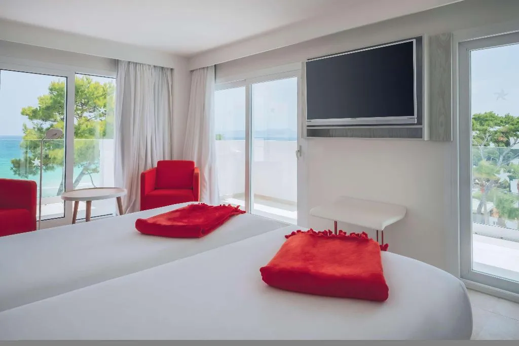 Room, Iberostar Waves Alcudia Park, Majorca