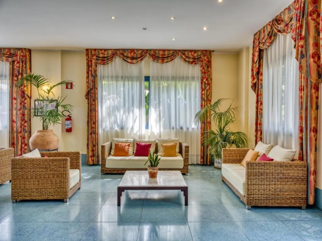 Lobby, Caesar Palace, Catania