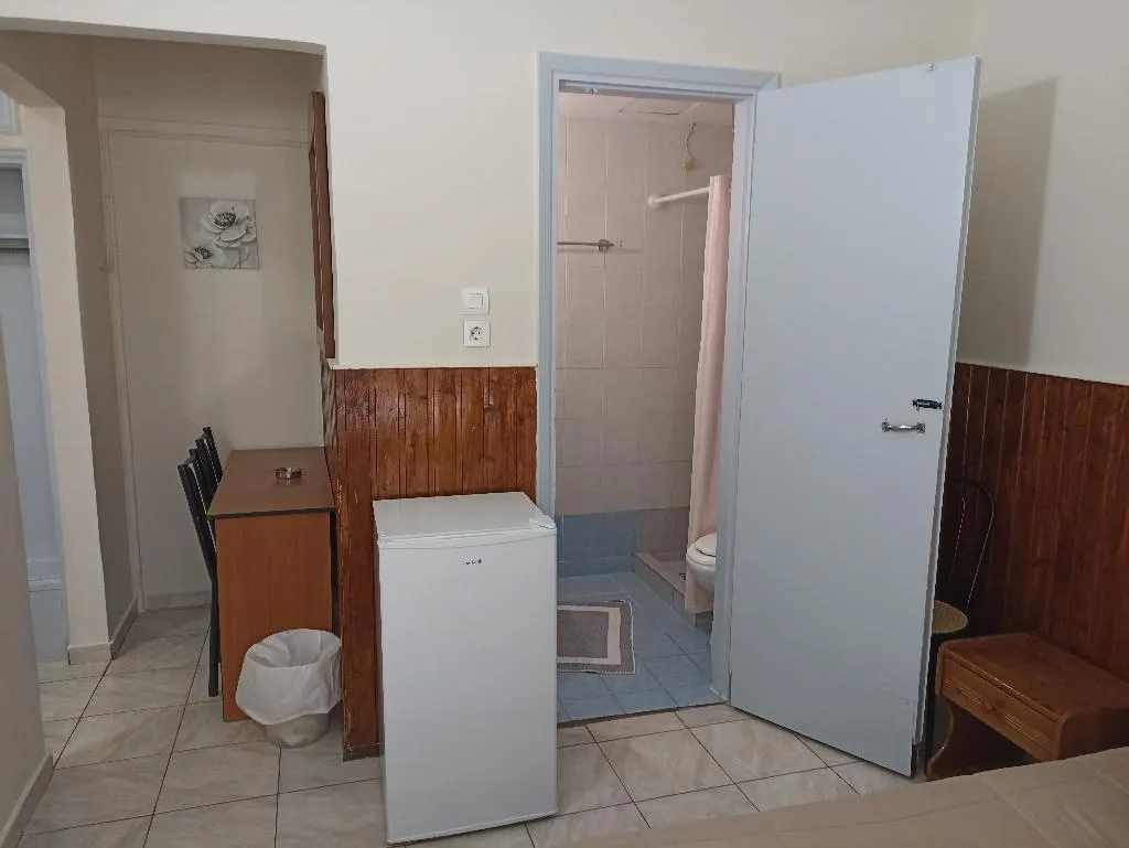 QUADRUPLE STANDARD Room, Elite Hotel, Athens