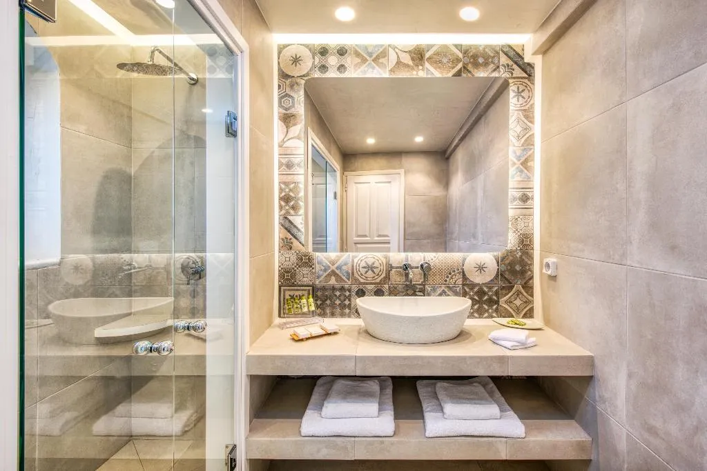 VILLA WITH PRIVATE POOL Room, Sienna Eco Resort, Santorini