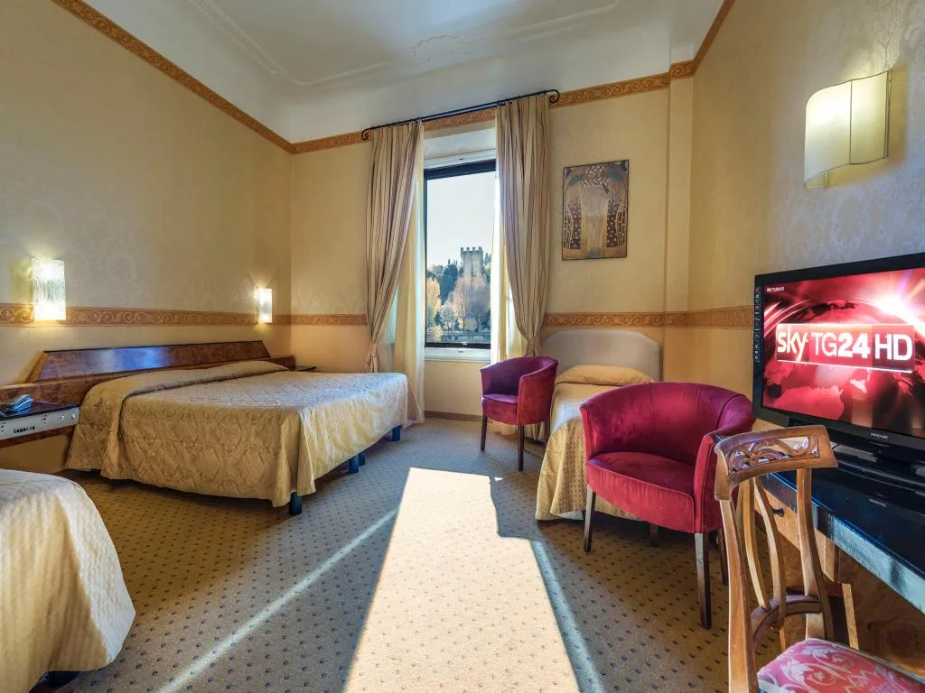 QUADRUPLE CLASSIC Room, Hotel Privilege, Florence