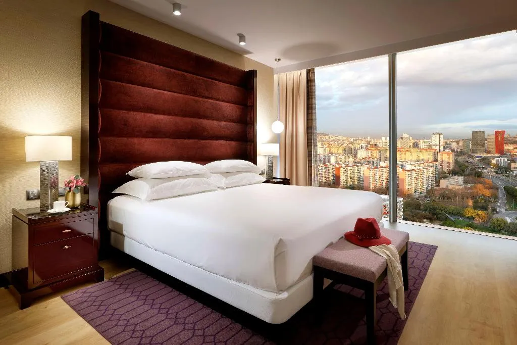 Room, Hyatt Regency Barcelona Tower, Barcelona