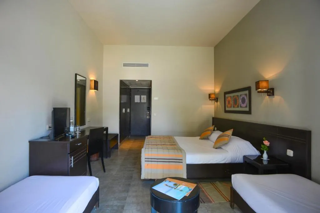 QUADRUPLE STANDARD Room, Vincci Nozha Beach, Tunisia