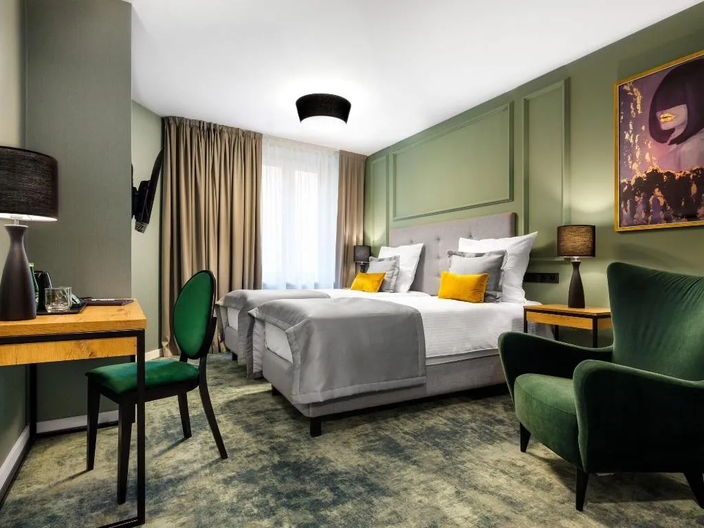 Room, Wawel Queen, Krakow