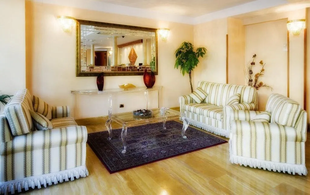 Lobby, Bright, Rome