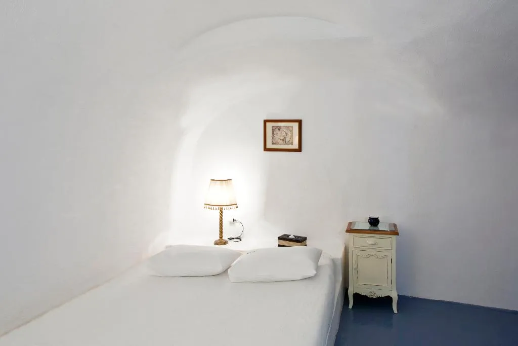 VILLA LUXURY Room, Alexander's Suites, Santorini