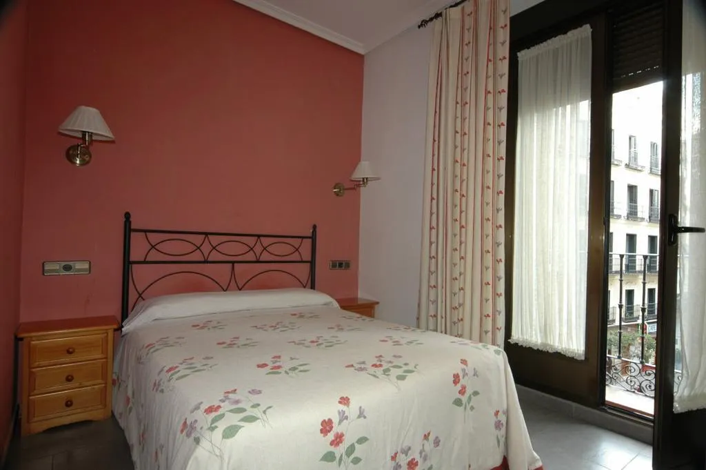 General view, Hostal Ivor, Madrid