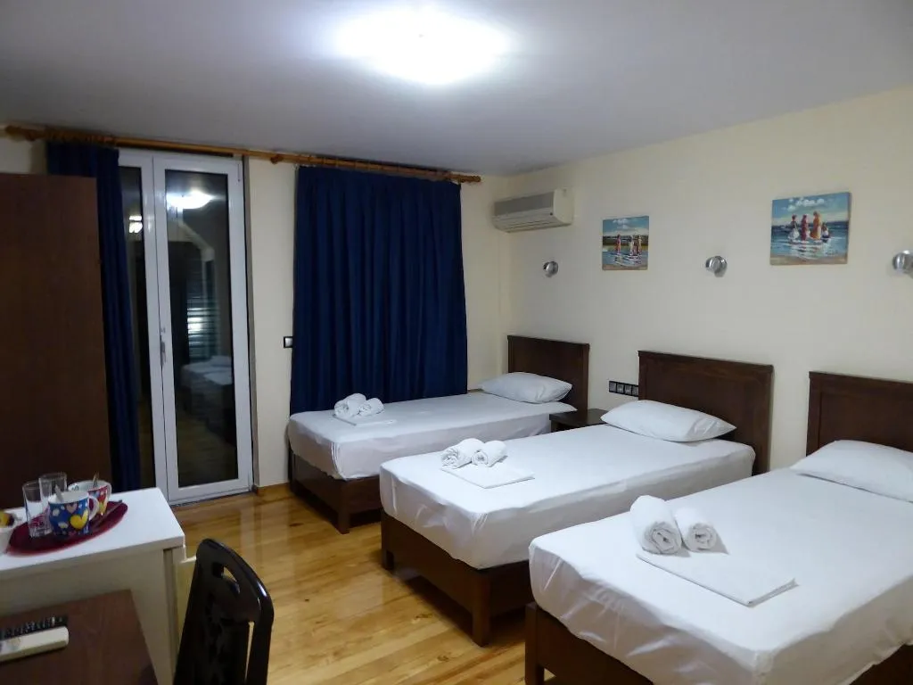 Room, Rent Rooms The Seafront, Crete