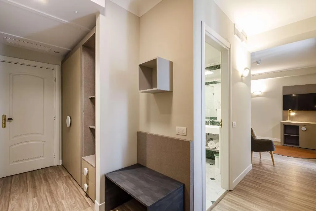Room, Delle Palme, Palermo