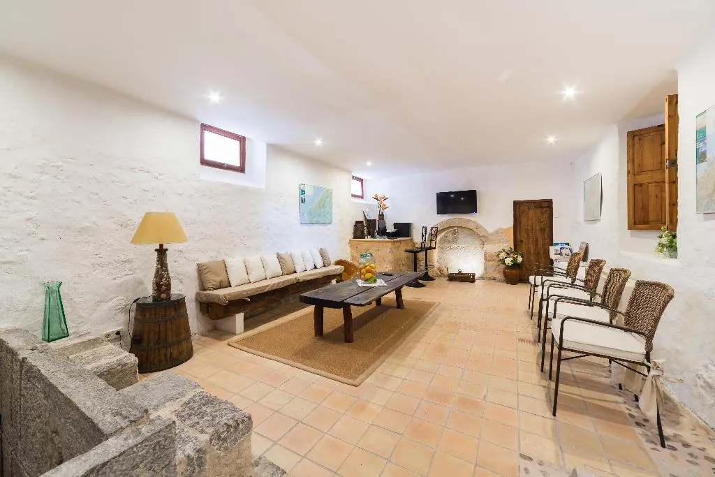 Lobby, Ca'l Bisbe, Majorca