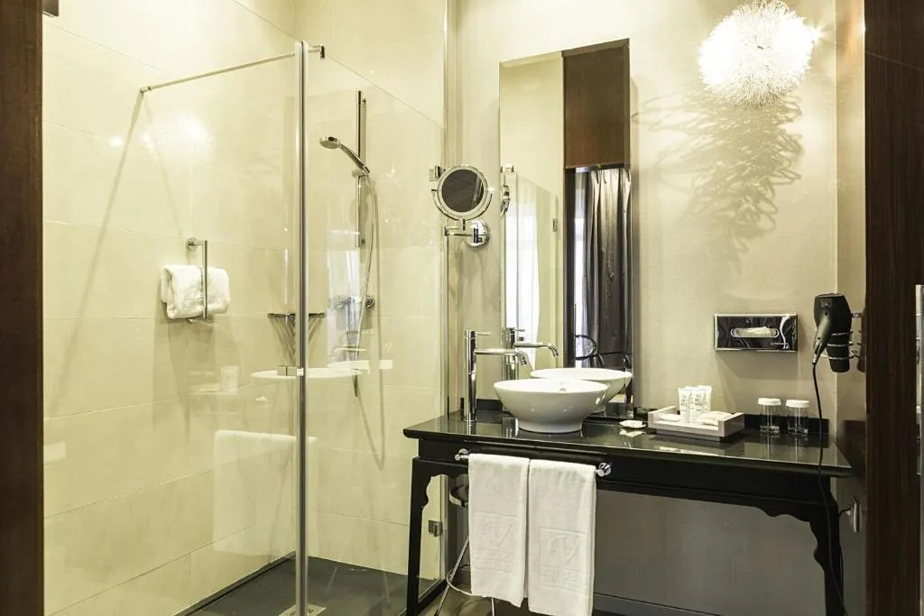 DOUBLE SUPERIOR Room, Vincci Palace, Valencia