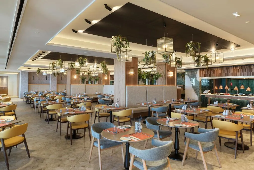 Restaurant, Alexander The Great Beach Hotel, Cyprus