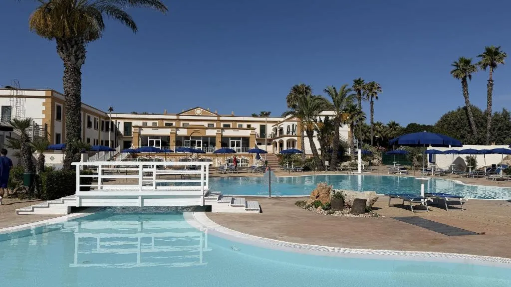 Pool, Delfino Beach Hotel CDS Hotels, Palermo