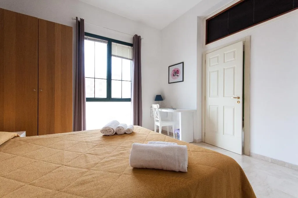 APARTMENT CAPACITY 6 Room, Ciuri Home, Palermo