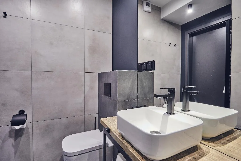 DOUBLE SUPERIOR Room, The Bridge Suites, Krakow