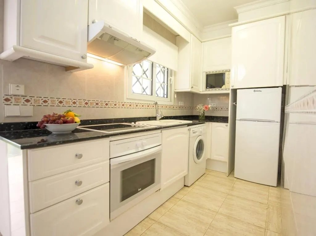 APARTMENT ONE BEDROOM Room, Ona Village Cala d'Or, Majorca