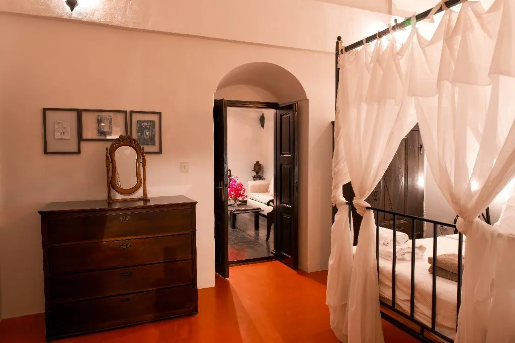 VILLA TWO BEDROOMS WITH PRIVATE POOL Room, Santorini Heritage Villas & Mansions, Santorini