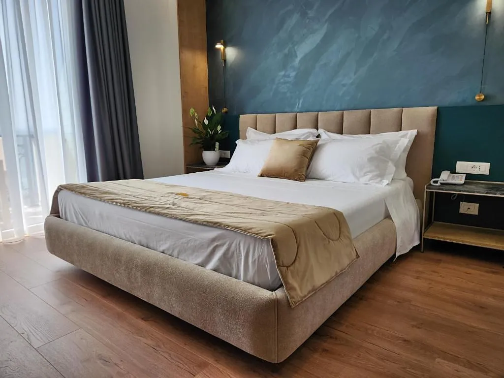 DOUBLE SUPERIOR Room, Hotel Gold, Kavaje