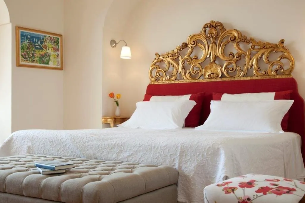 Room, Punta Regina, Naples