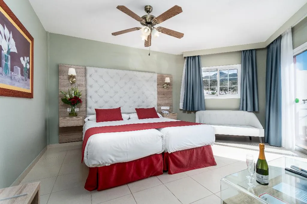 DOUBLE SUPERIOR Room, Los Arcos, Costa Del Sol