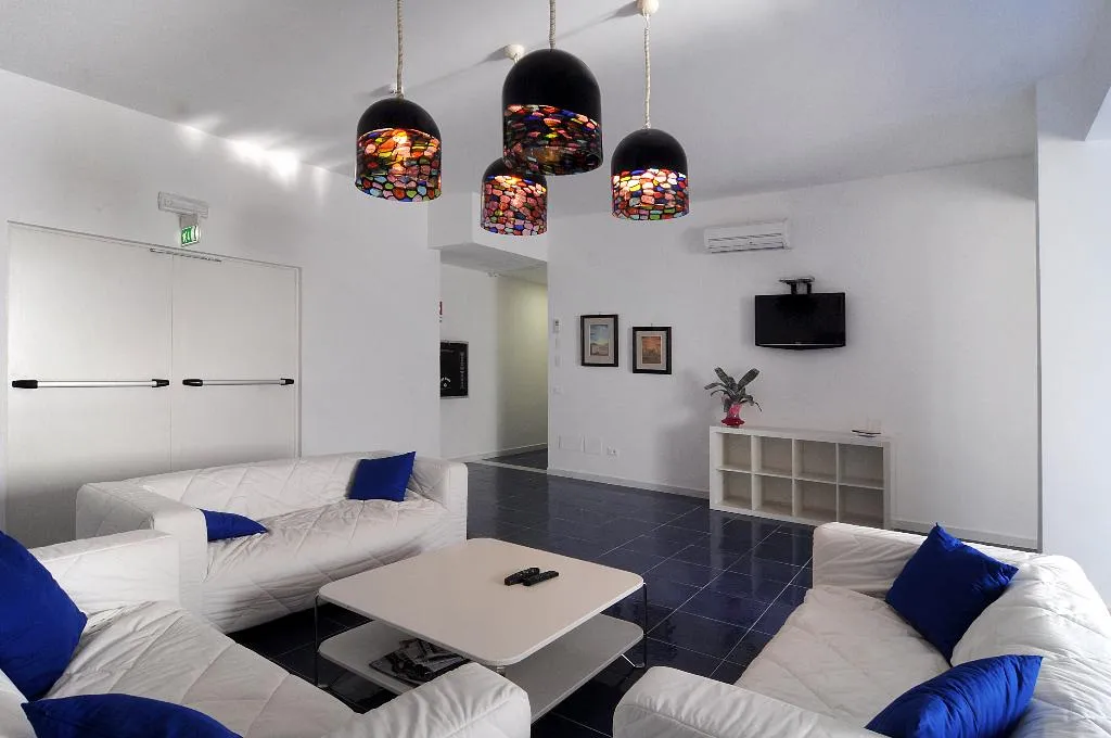 Lobby, Residence Due Torri, Naples