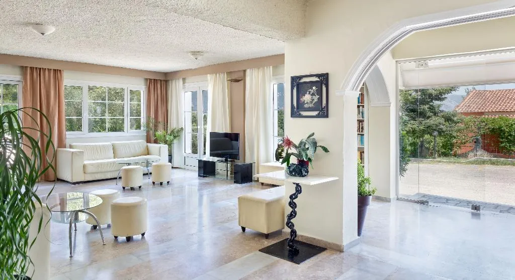 Lobby, Victoria Hill, Corfu