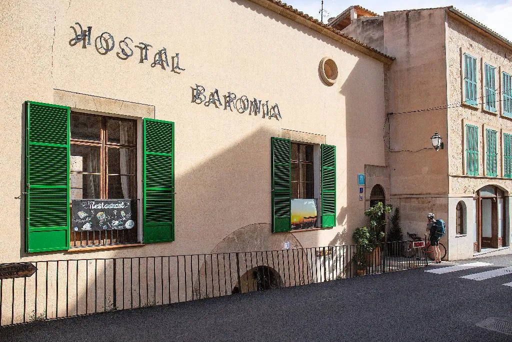 Lobby, Baronia, Majorca
