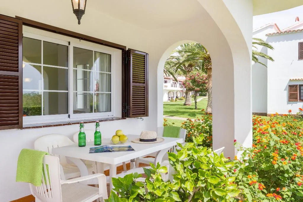 APARTMENT TWO BEDROOMS Room, Son Bou Playa Gold, Menorca