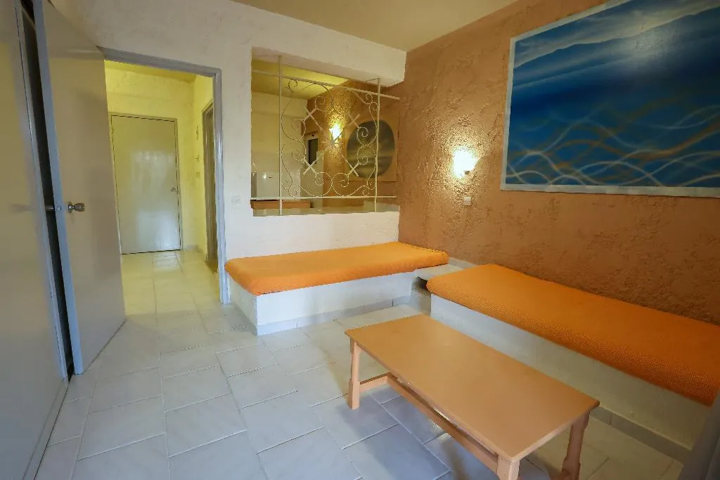 APARTMENT CAPACITY 4 Room, Filerimos Village, Rhodes