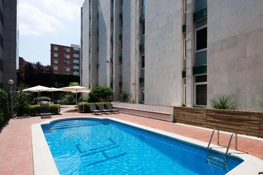 Pool, Catalonia Bristol, Barcelona