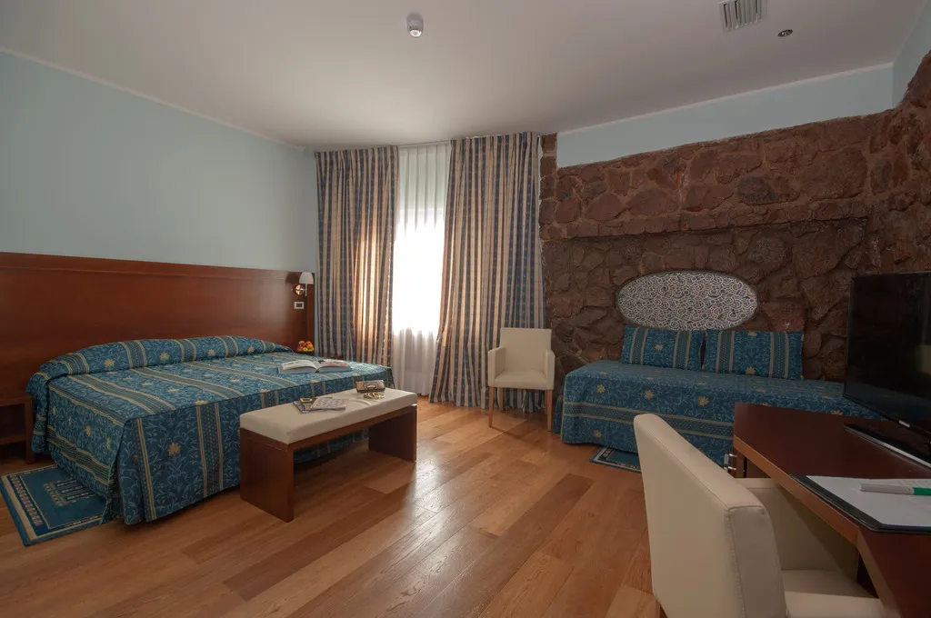 TRIPLE STANDARD Room, La Pergola, Rome