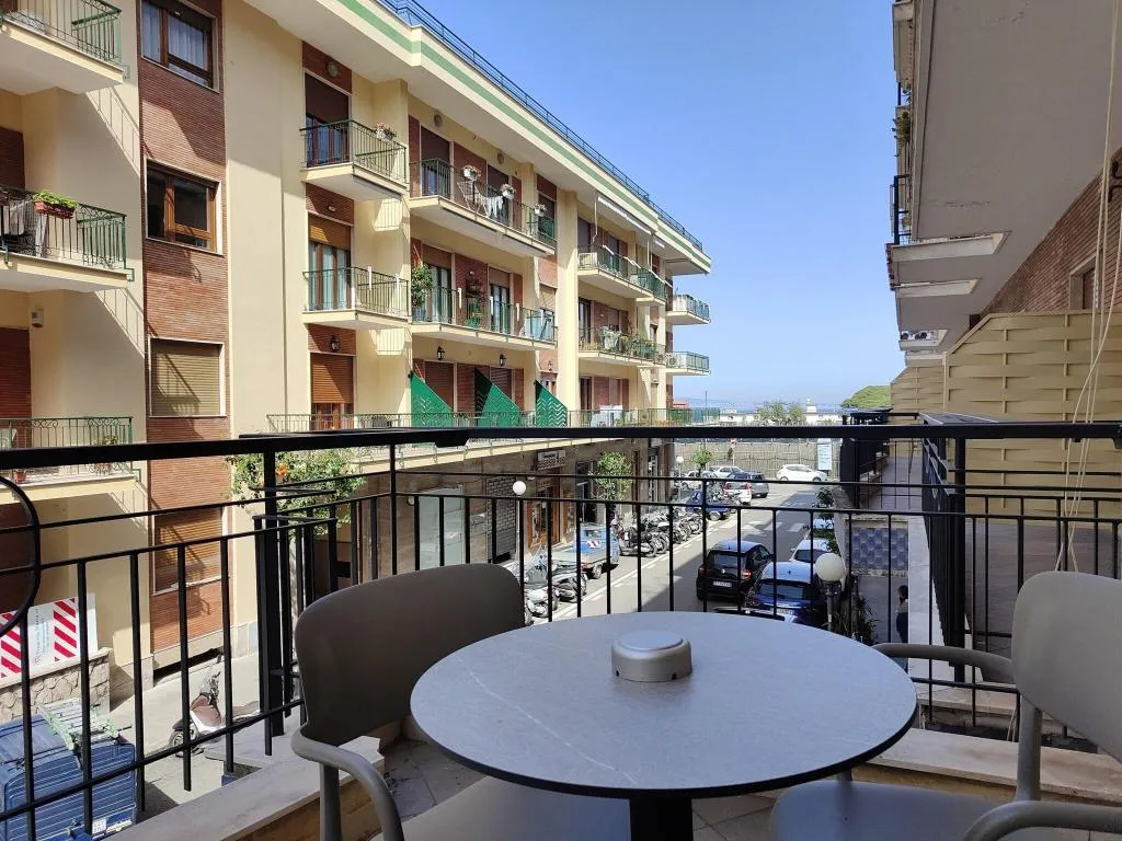 General view, Rota Suites, Naples