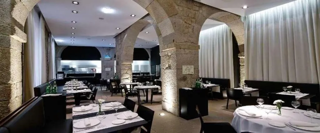 Restaurant, Carris Porto Ribeira, Porto