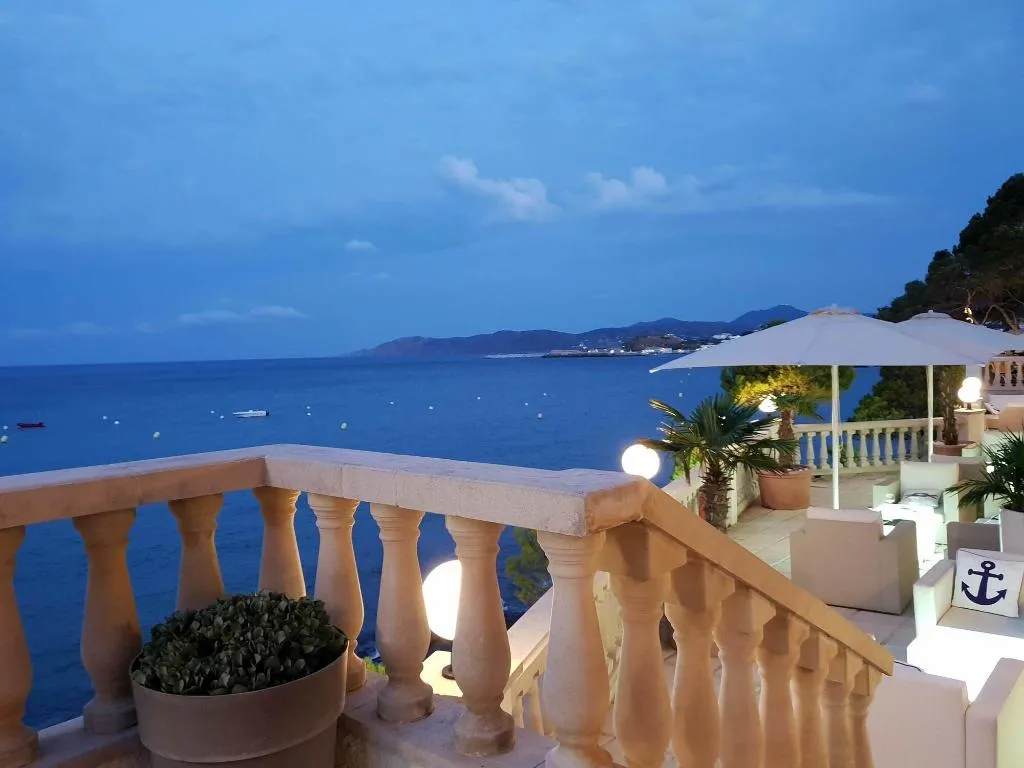 Terrace, Hotel Grifeu, Costa Brava