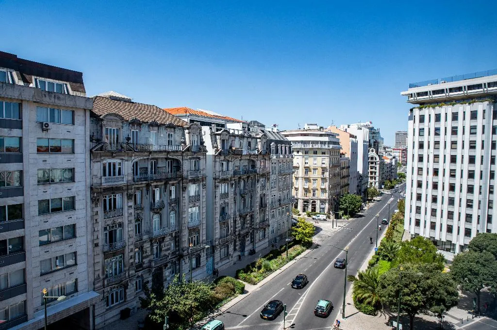 DOUBLE WITH VIEWS Room, Mama Shelter Lisboa, Lisbon