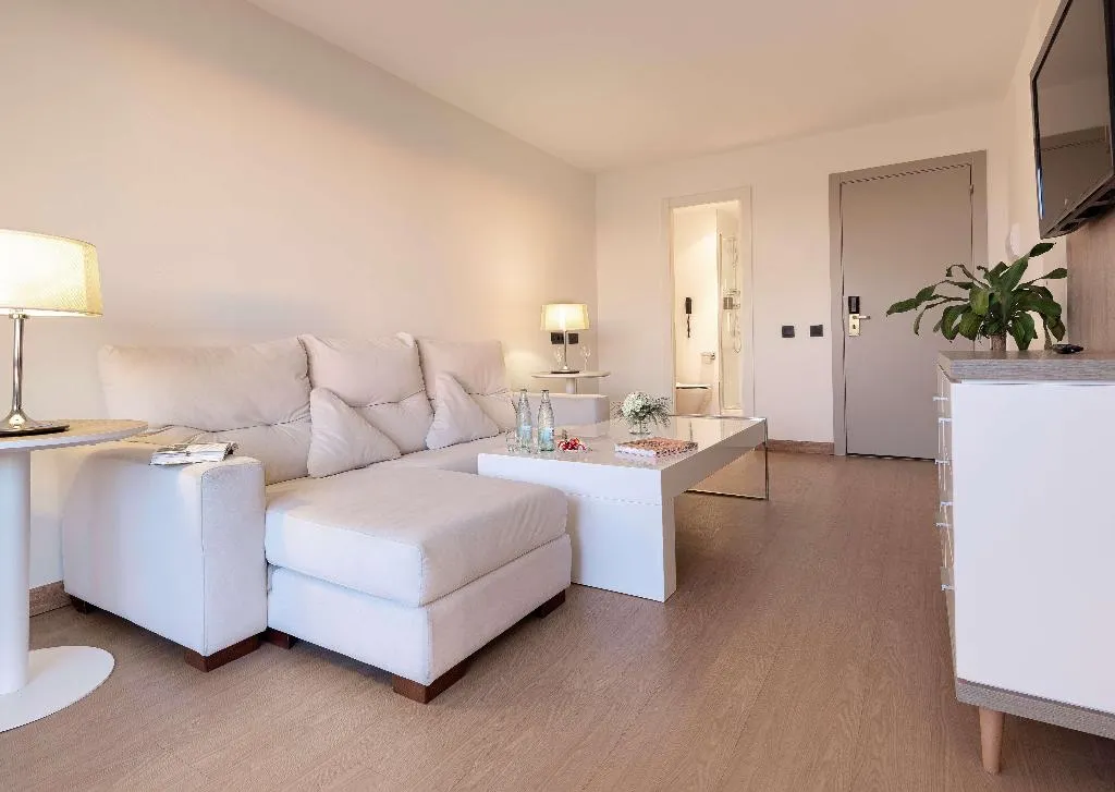 JUNIOR SUITE STANDARD Room, Melia Sitges, Costa Brava
