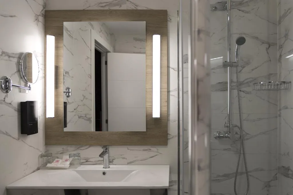 Double or Twin STANDARD Room, Petit Palace Chueca, Madrid