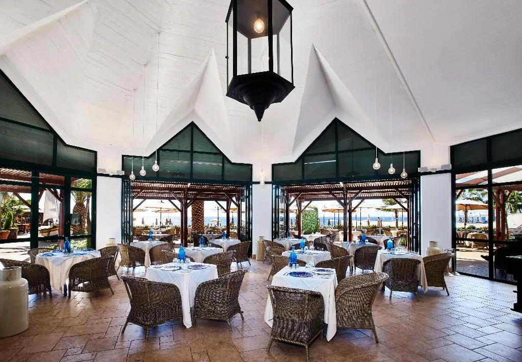 Restaurant, The Cliff Bay Resort, Madeira