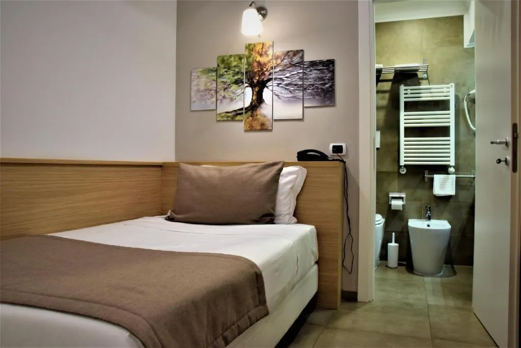 SINGLE STANDARD Room, Hotel Paolo II, Rome