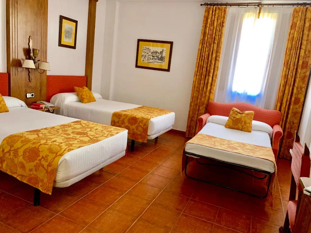 DOUBLE STANDARD Room, El Bedel, Madrid