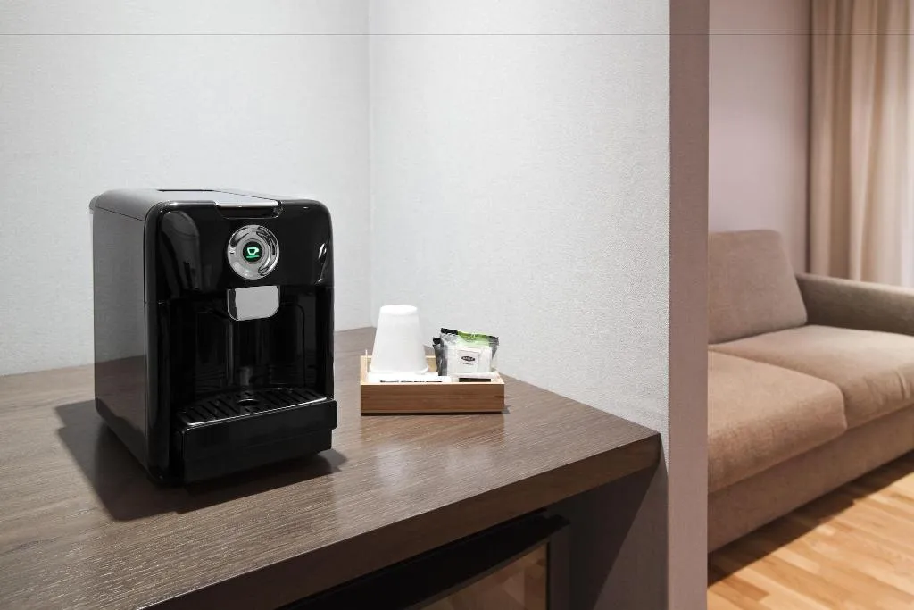 TRIPLE DELUXE Room, Hotel Concordia Barcelona, Barcelona