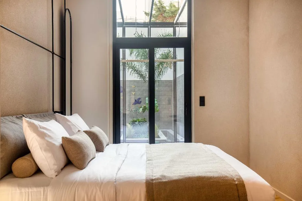 SUITE WITH JACUZZI Room, Newel Psychiko, Athens