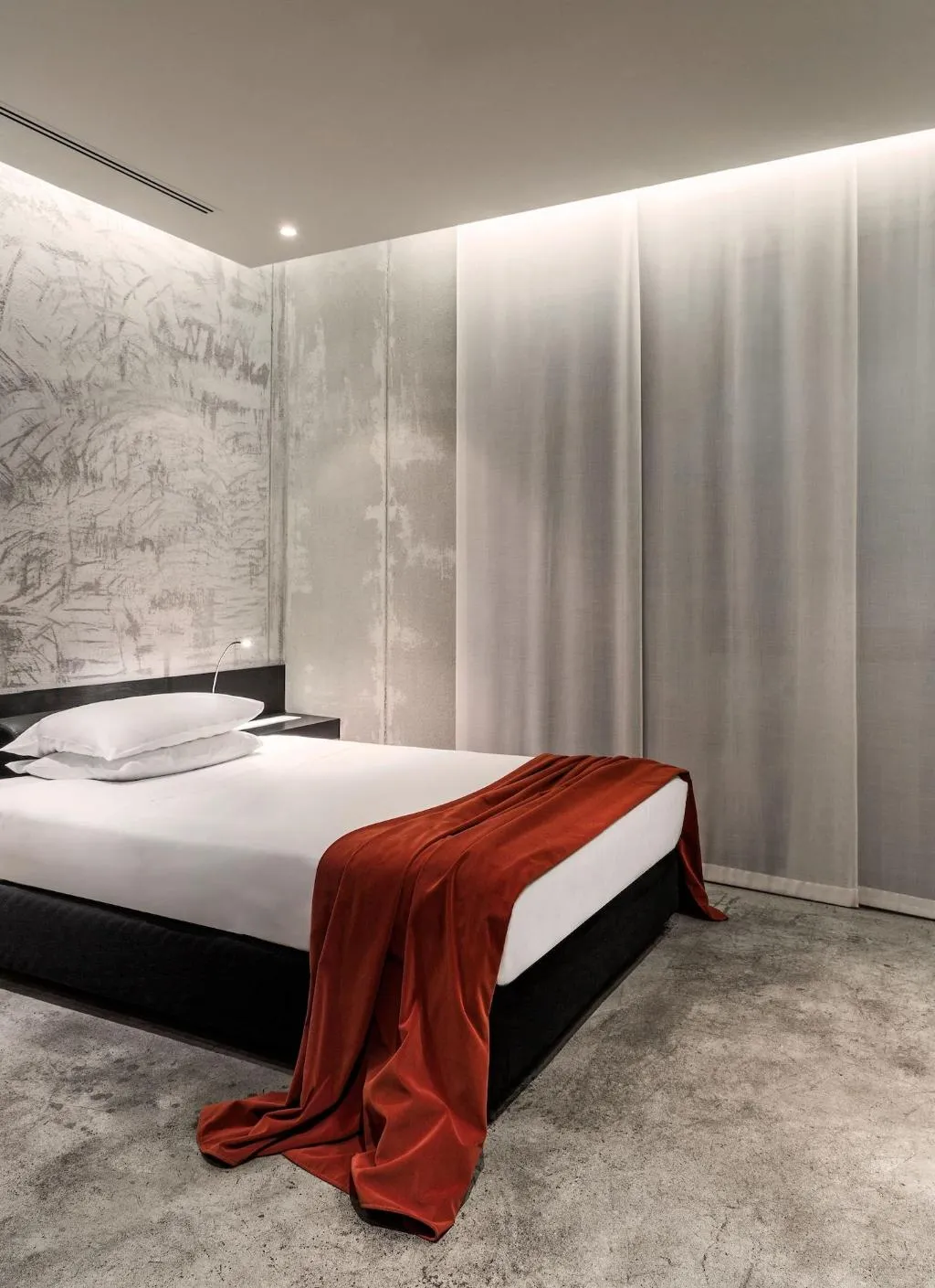 SINGLE STANDARD Room, Strafhotel a member of Design Hotels, Milan