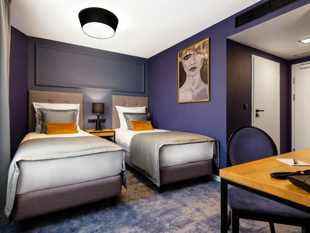 Room, Wawel Queen, Krakow