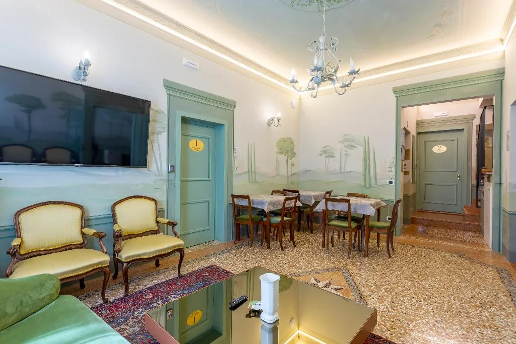 Lobby, Villa Tortorelli, Florence