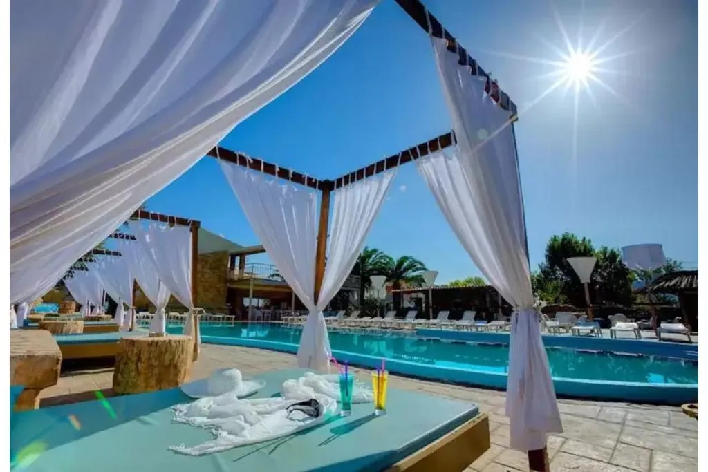 Pool, Island Beach Resort, Corfu